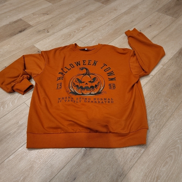Halloween Town Women's SM Oversized Sweat Suit 1998 Orange - Picture 2 of 4